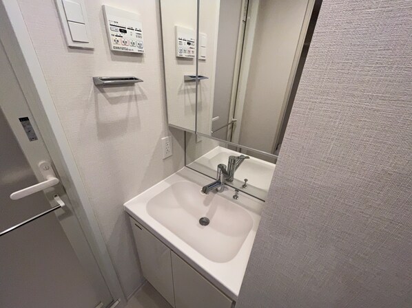 ワンルーフレジデンス上野御徒町の物件内観写真